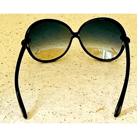 Tom Ford black round oversized sunglasses w/ grey gradient optics/leather case - Picture 6 of 7